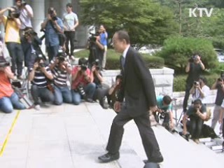 검찰, 정두언 오늘 소환···이상득 곧 영장