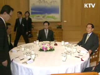 이 대통령 "PSI 가입 적극 검토"