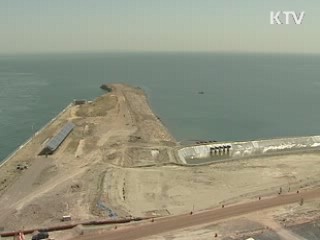 숱한 우여곡절 넘은 19년의 대역사