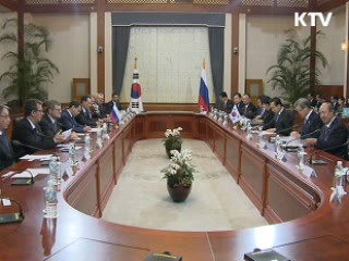 한러 정상회담…경제·자원 협력 강화