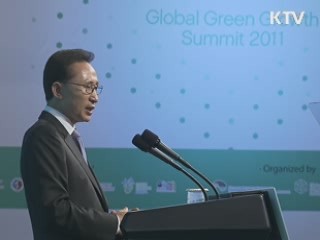 이 대통령 "녹색경제 이끄는 '기술센터' 설립"