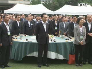 이 대통령 "통일되면 제2의 발전 계기 될 것"