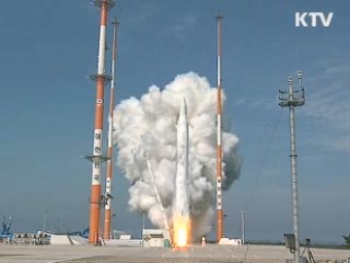 3번째 도전 나로호 발사체 공개···다음달 조립