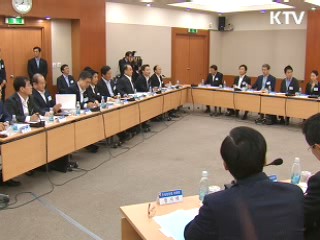 이 대통령 "일자리 창출 기업이 최고의 기업"