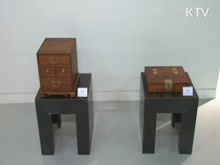 '명사들의 주말목수열전' 전시회 개막