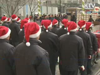 독거노인 2만6천명 '사랑의 내복' 전달