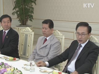 이 대통령 "'농협법' 농민의 희망 될 것"