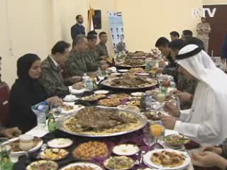 이 대통령, 아크 부대 방문 "진정한 우정 나눠야"