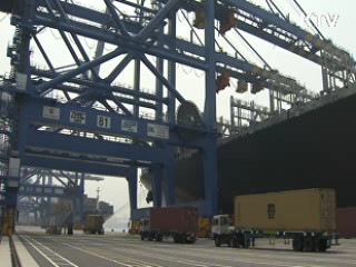 출범 100일…'경제 되살리기' 전력투구