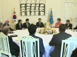 이 대통령 "주변국 단합된 대응 필요"