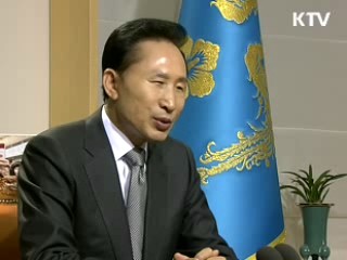 이 대통령 "4대강 주위, 많은 문화시설 건설"