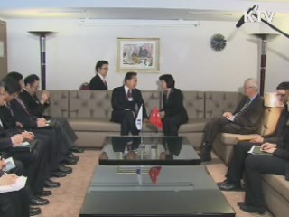 이 대통령 "일자리 창출 모범국가 되도록 할 것"