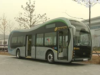 한국형 저상버스 표준모델 공개