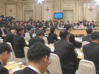 이 대통령 "자립 돕는 생산적 복지로 가야"