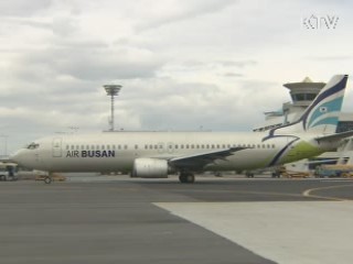 전국 곳곳 강풍…항공기 무더기 결항