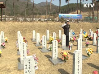 박 대통령 "북한, 핵·미사일 내려놓고 변해야"