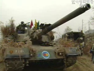 한중 국방장관 군사핫라인 설치 협의