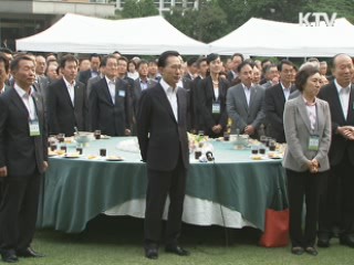 이 대통령 "통일되면 제2의 발전 계기 될 것"