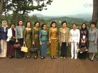 김윤옥 여사, 제주·한식 '알리미'