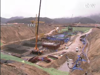 "이 대통령의 녹색성장 정책 추진 배워야"