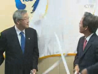 한일 정상회담···통화스와프 700억달러로 확대