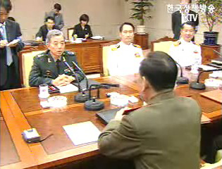 장성급 회담 이틀째 열려