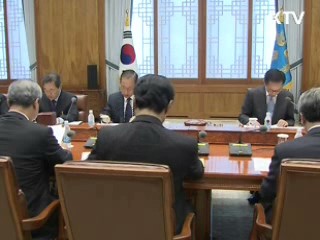 이 대통령, NSC 주재…천안함 대응책 논의