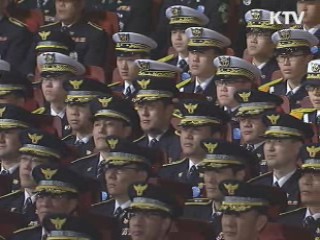 이 대통령 "경찰, 토착·교육·권력비리 뿌리 뽑아야"