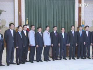 이 대통령, "농협 개혁, 헌정사에 길이 남을 것" 