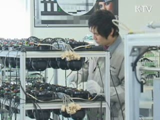 실물지표 소폭 반등…전망은 불투명