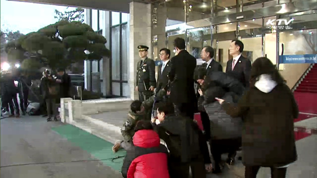 남북 고위급접촉 판문점서 시작