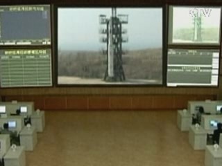 "北 로켓 연료주입 시작···12∼13일 발사"