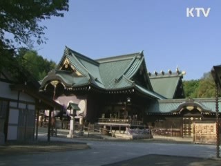 日 관료·의원들 신사참배···"신뢰쌓는 언행해야"