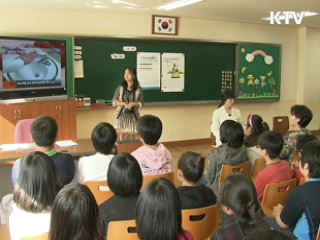 이 대통령, 신종플루 예방접종 학교 방문