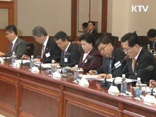 이 대통령 "전력 대책, 실천 가능하게 세워야"