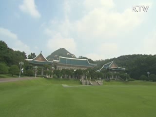 朴 대통령 "피해 탑승객과 가족에 위로"