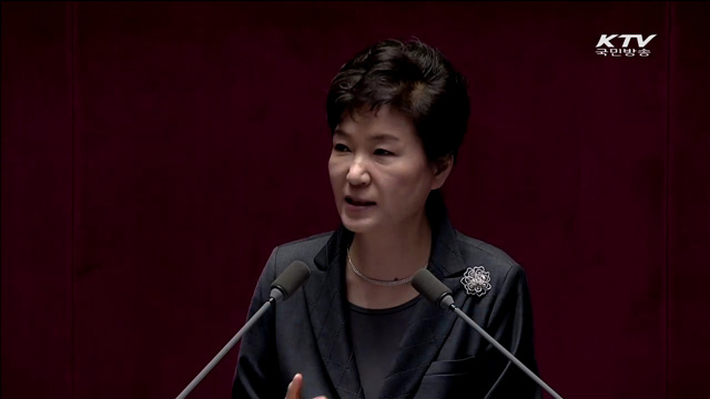 시정연설…"역사교육 정상화는 우리세대 사명"