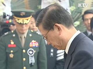 조문행렬 이어져…"고이 잠드소서"