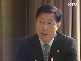 이윤호 장관 "기업들 신규 채용계획 밝혀달라"