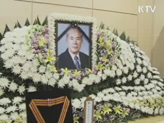 이 대통령, 애국지사 故 안춘생 선생 조문