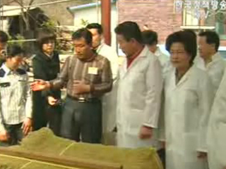 노무현 대통령, 축사 농가 격려