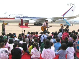 이 대통령 "남을 사랑할 줄 알아야"