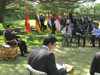 "한-아세안 특별정상회의, 관계발전 계기"