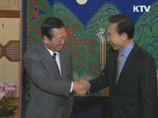 이 대통령, 오자와 간사장과 '한일협력' 만찬