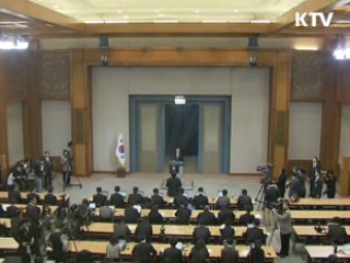 이 대통령 "北 도발시 응분의 대가 치를 것"