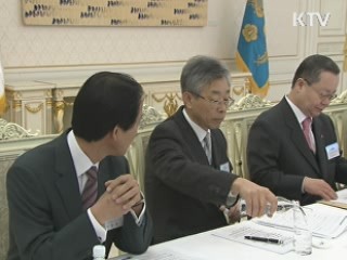 이 대통령 "경제위기 선제적 대응 필요"