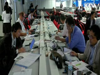 '올림픽 유치' 일본 열광…반한시위 재개