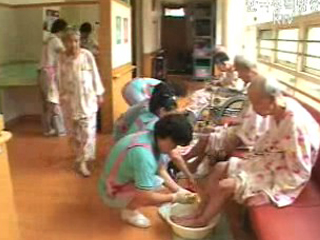 활기찬 노후생활을 여는 맞춤형 건강관리