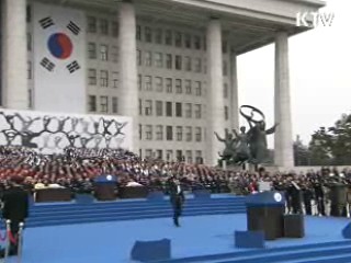 경제위기 극복···외교지평 넓혀