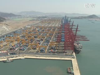 "수출입 면밀히 관리···무역 1조달러 달성"